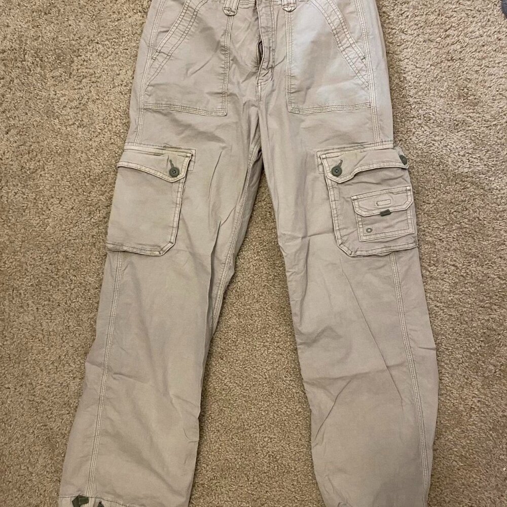American Eagle Olive Cargo Pants